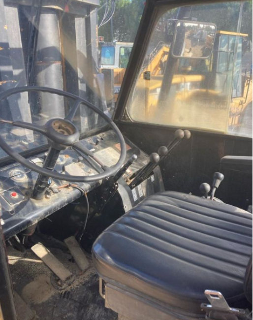 CATERPILLAR - AH46 - CHARIOT ELEVATEUR